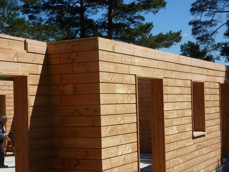 BRIKAWOOD : des briques en bois pour des maisons passives à monter